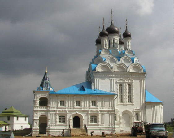 Церковь в селе Тайнинское